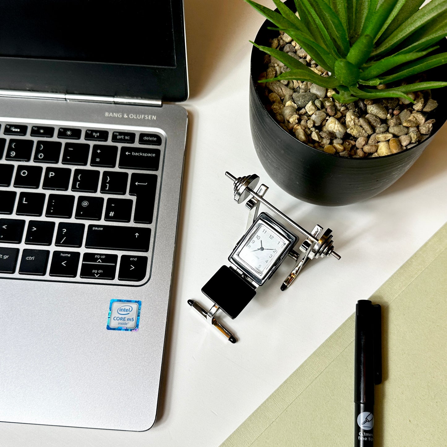 Lift your passion every second desk clock
